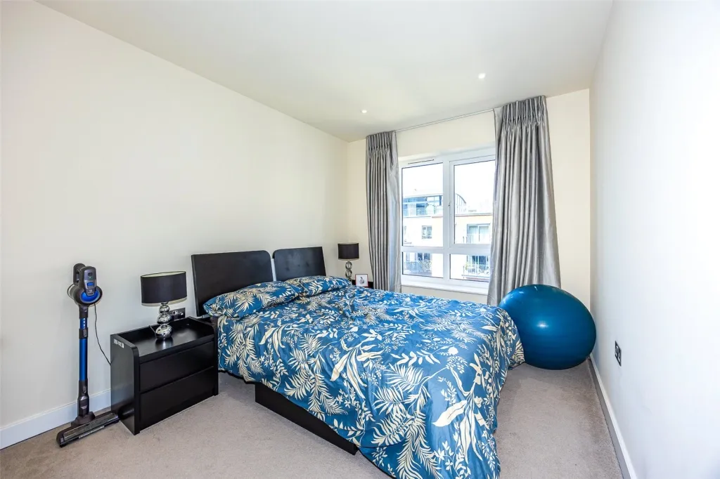 Aerodrome Road, Beaufort Park, NW9, photo 5