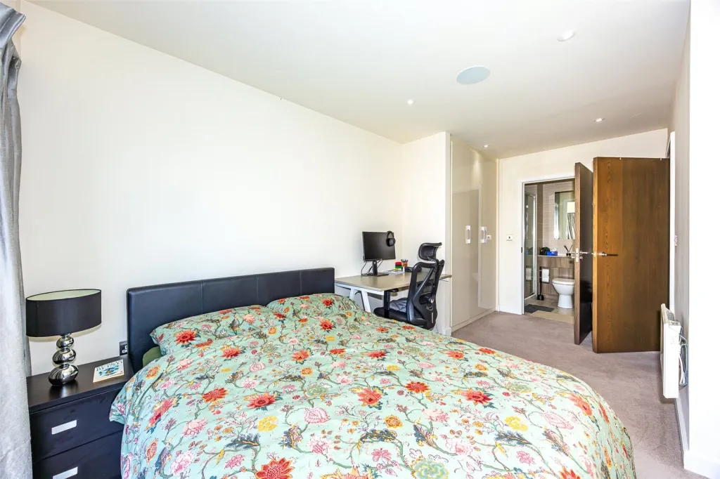 Aerodrome Road, Beaufort Park, NW9, photo 18