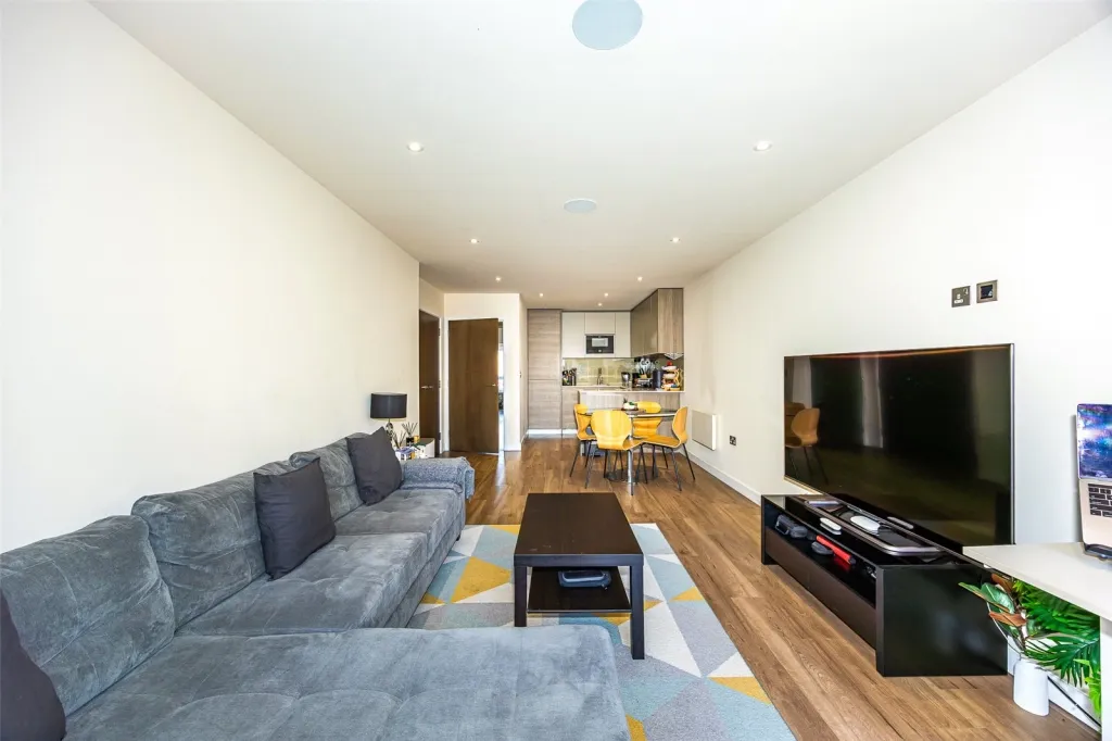 Aerodrome Road, Beaufort Park, NW9, photo 16