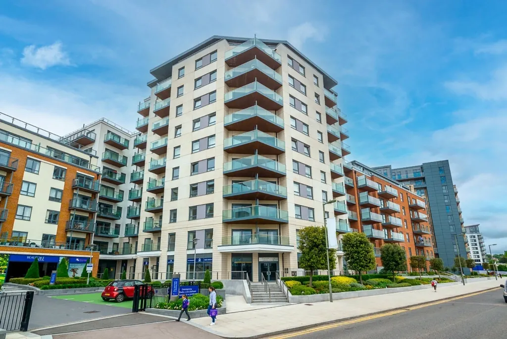 2 bed flat for sale, Aerodrome Road, Beaufort Park, NW9