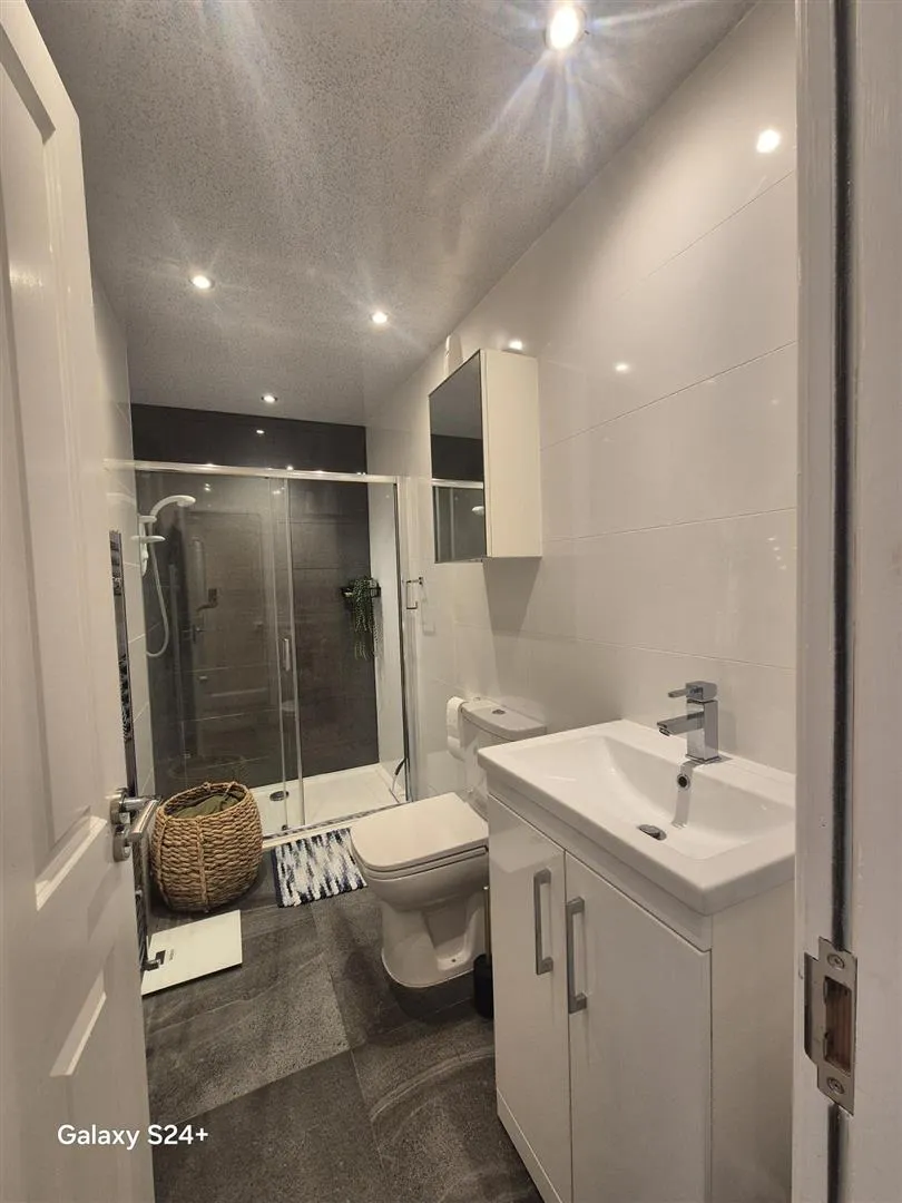 Wilmslow Road, Fallowfield, photo 9
