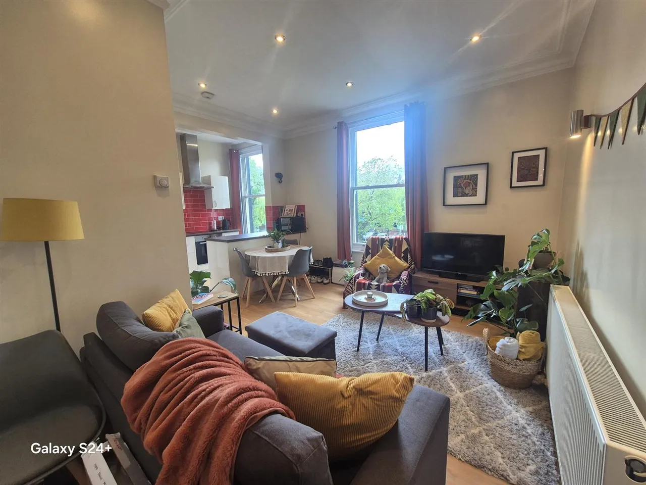 Wilmslow Road, Fallowfield, photo 5