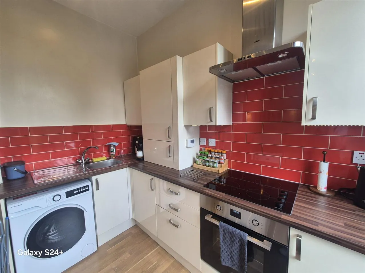 Wilmslow Road, Fallowfield, photo 6