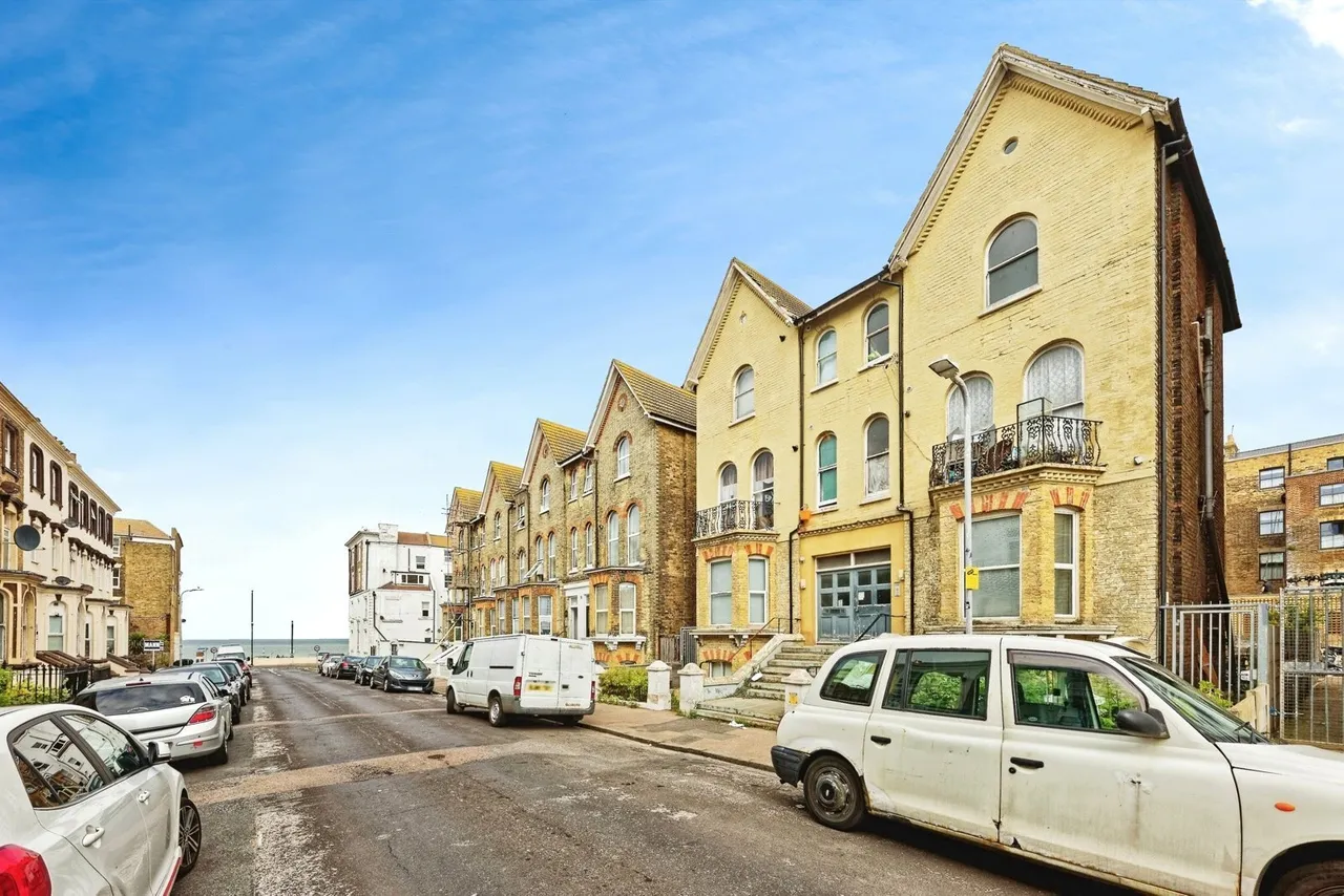 1 bed flat for sale, Athelstan Road, Margate, CT9