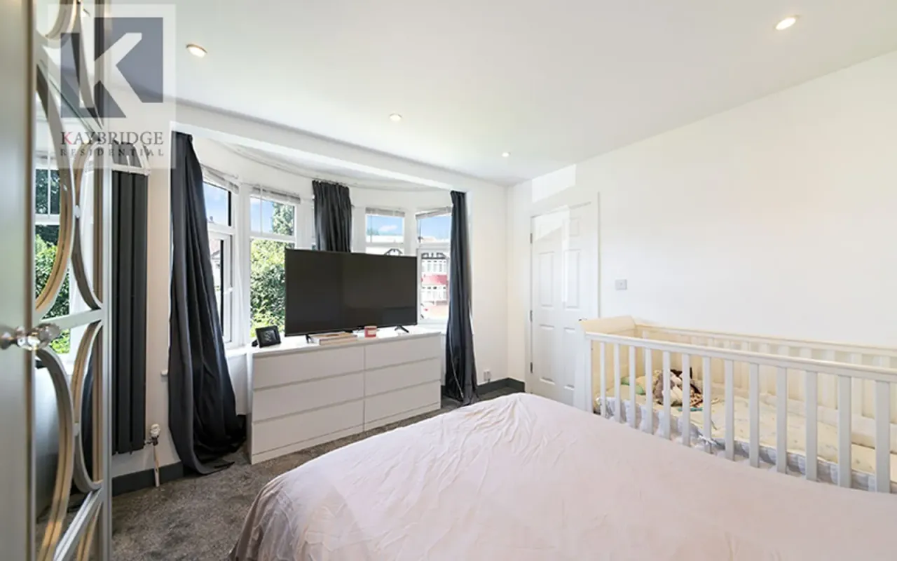 Curtis Road, Epsom, KT19, photo 10