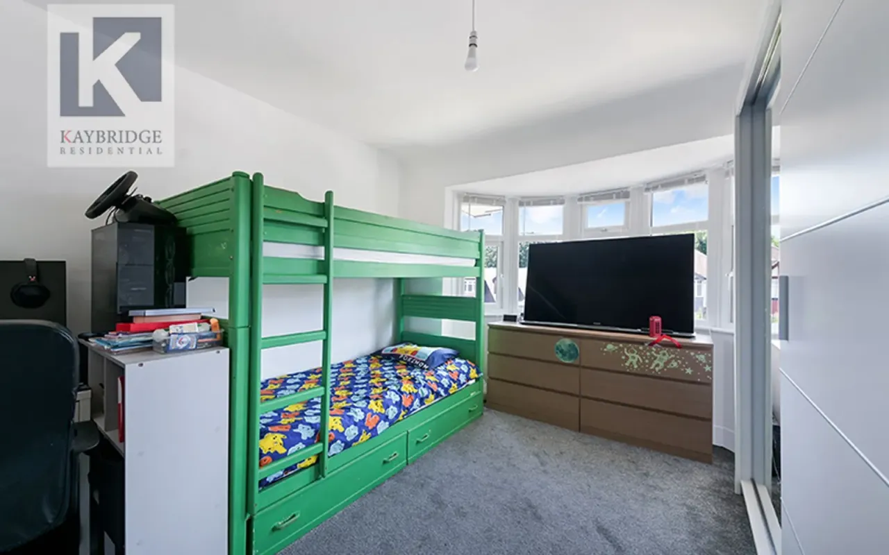 Curtis Road, Epsom, KT19, photo 9