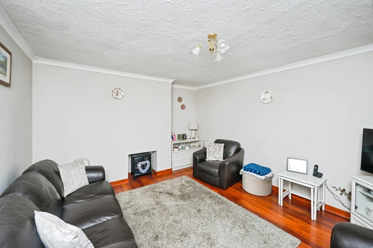 Egmanton Road, Meden Vale, Mansfield, Nottinghamshire, NG20, photo 6