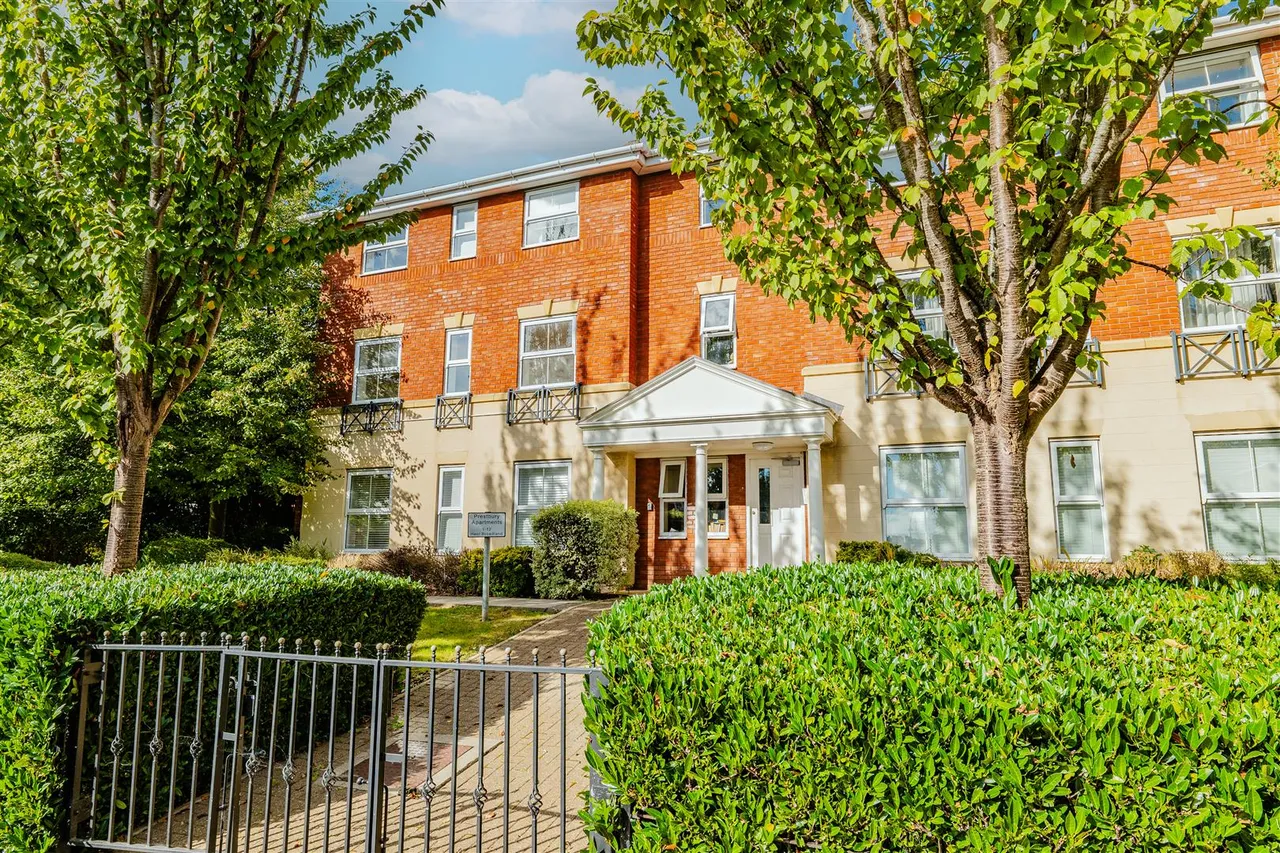 Heol Broadland, Barry, CF62, photo 17