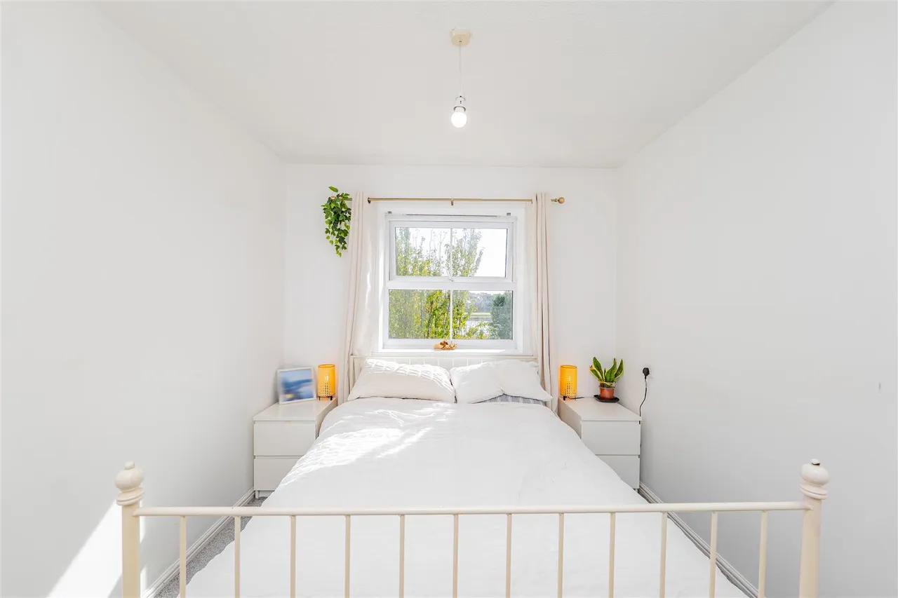 Heol Broadland, Barry, CF62, photo 12