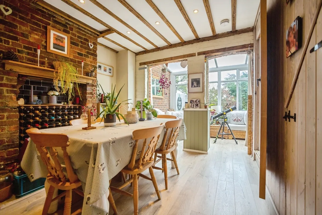 Maidstone Road, Nettlestead, Maidstone, Kent, ME18, photo 2