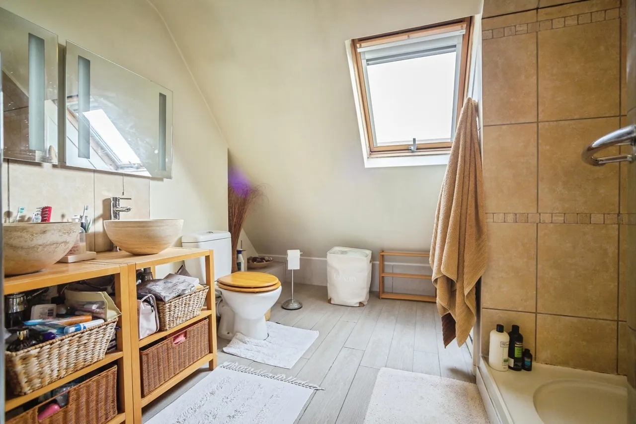 Maidstone Road, Nettlestead, Maidstone, Kent, ME18, photo 6