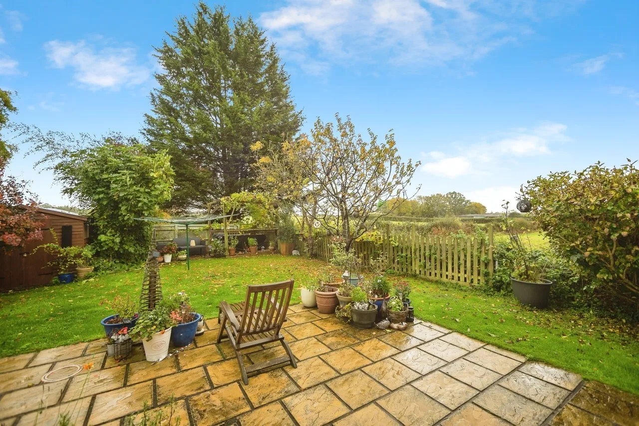Maidstone Road, Nettlestead, Maidstone, Kent, ME18, photo 5
