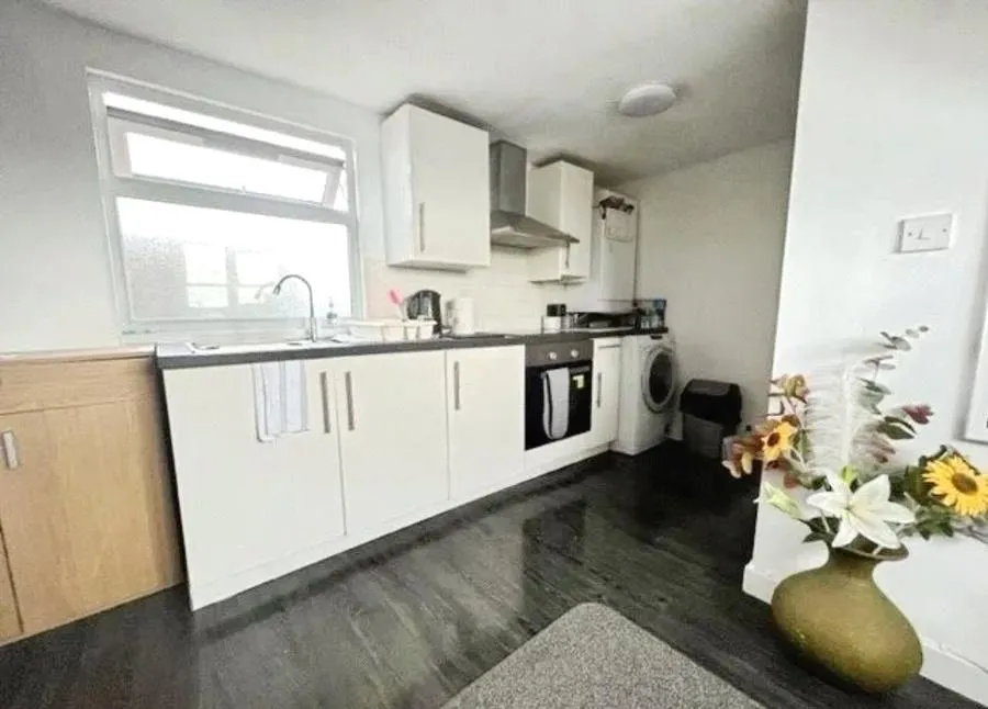 1 bed flat to rent, Chesterfield Road, Ashford, TW15