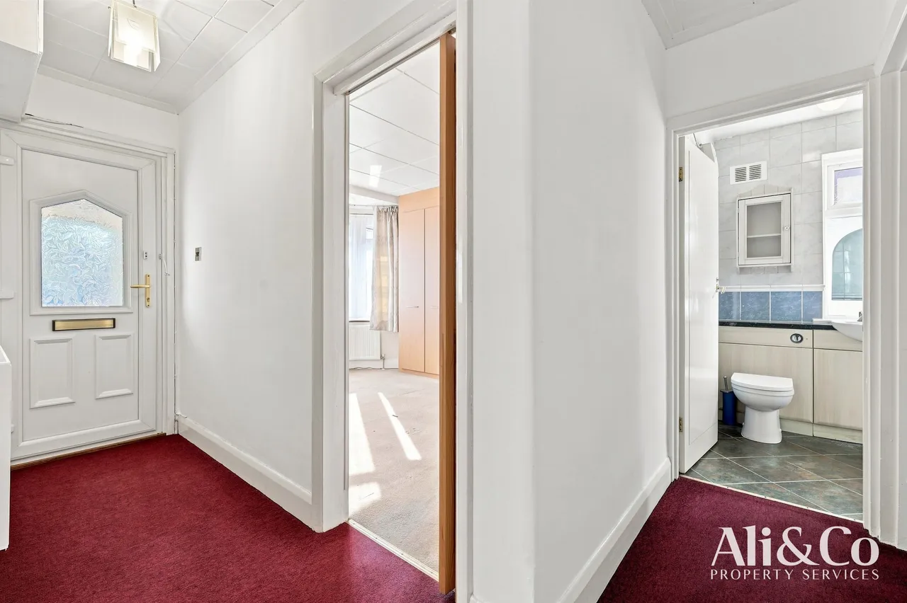Blackshots Lane, Grays, Essex, RM16 2LL, photo 11