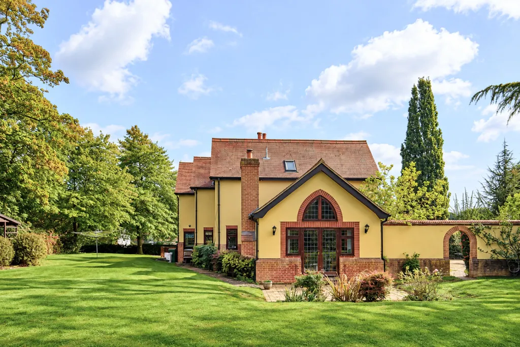 The Green, Caston, NR17, photo 25