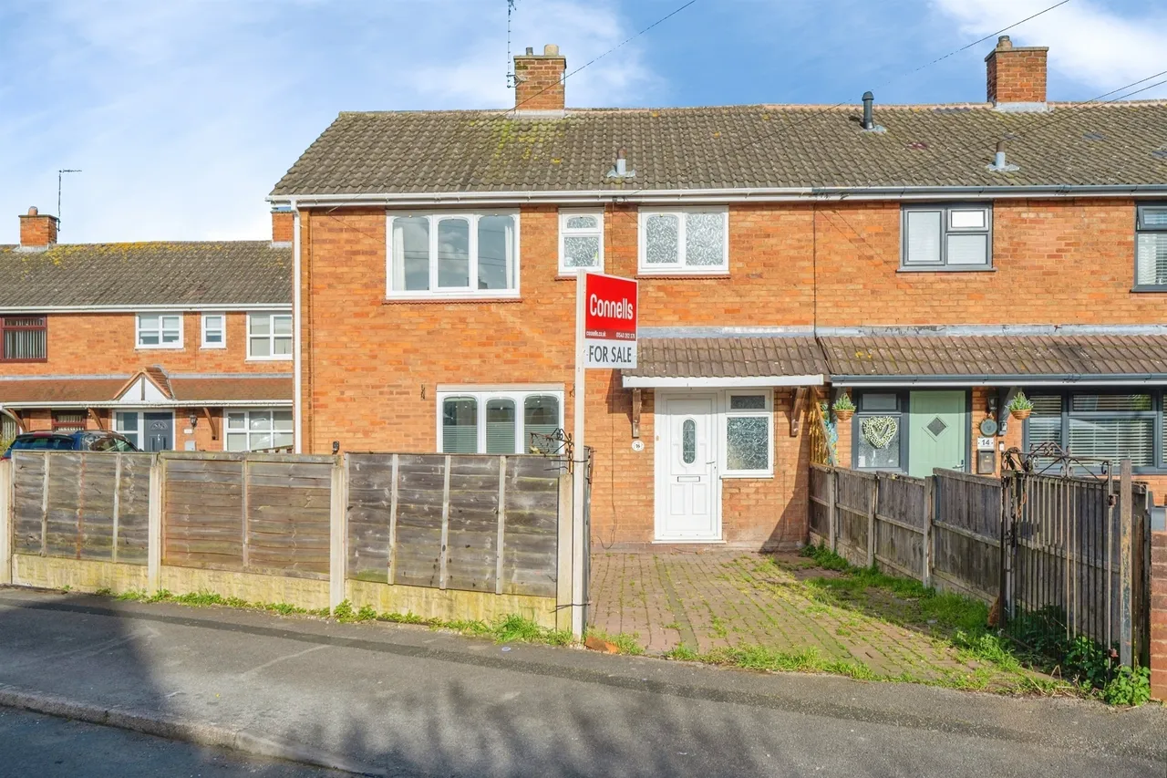 3 bed house for sale — Poplars Road, RUGELEY