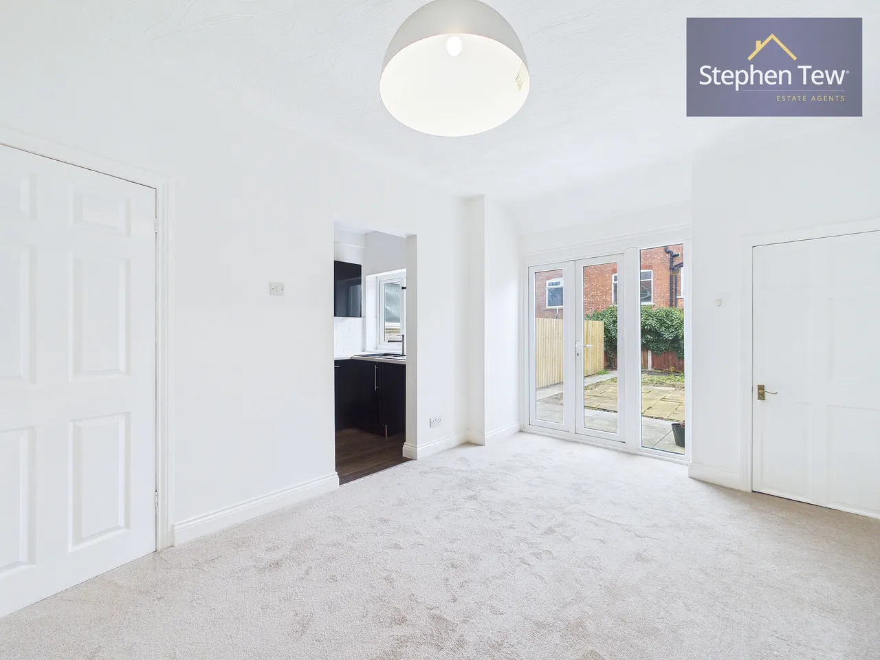 Beverley Grove, Blackpool, FY4, photo 3