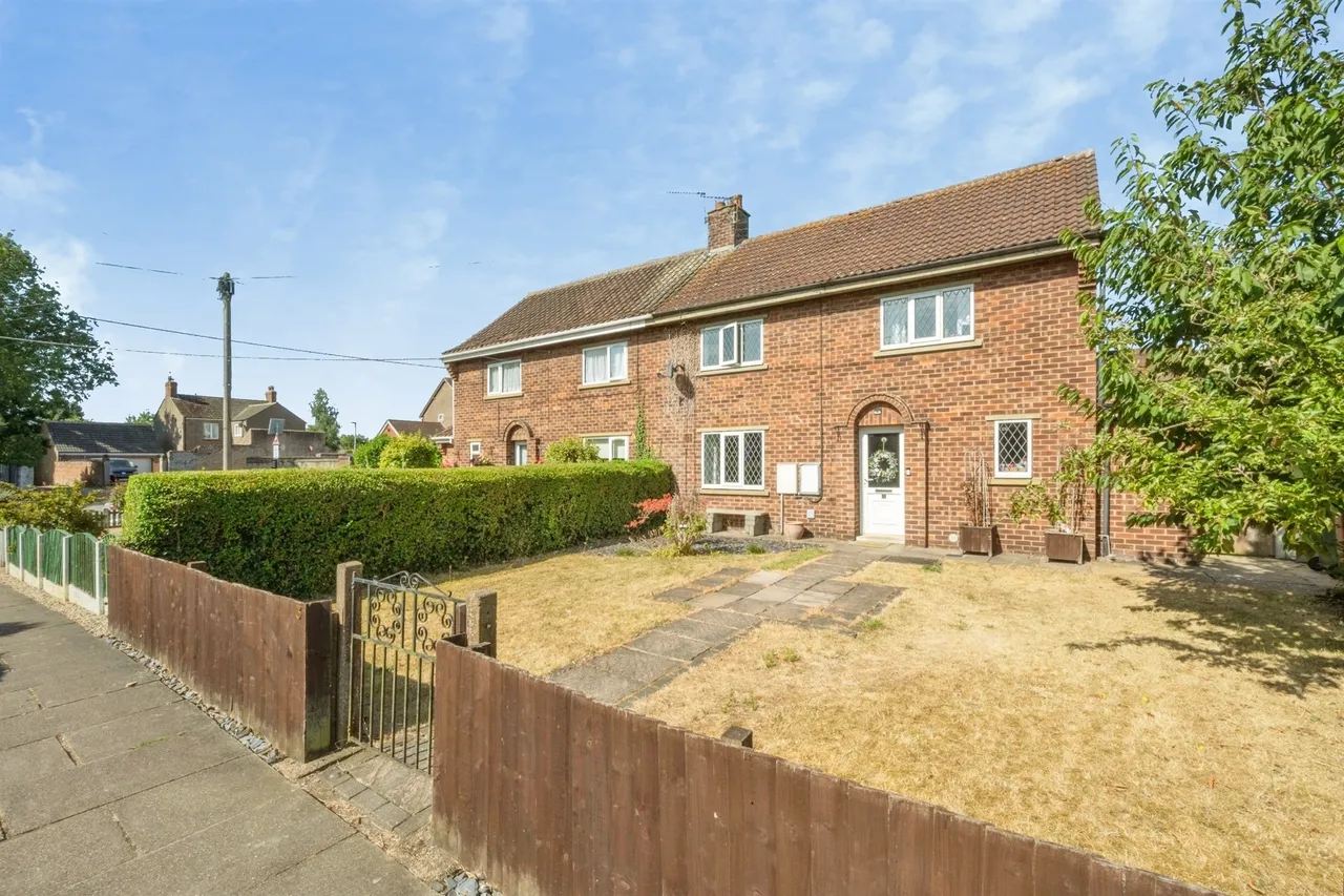 3 bed house for sale — Green Hey, Winterton, Scunthorpe