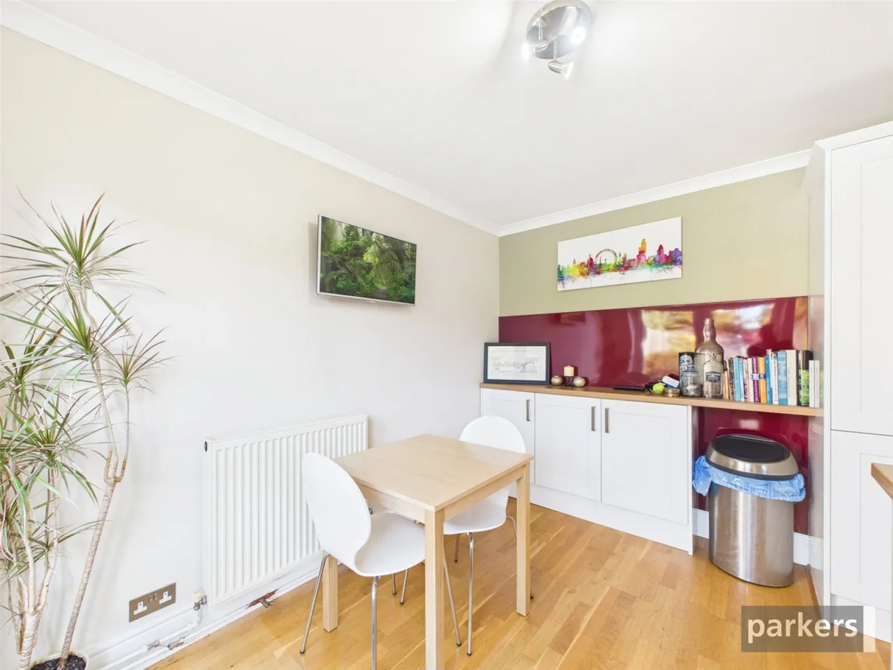 Kingsdown Close, Earley, RG6, photo 5