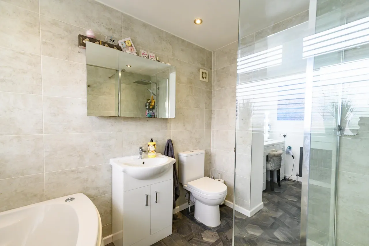 Stranton Drive, Manchester, M28, photo 28