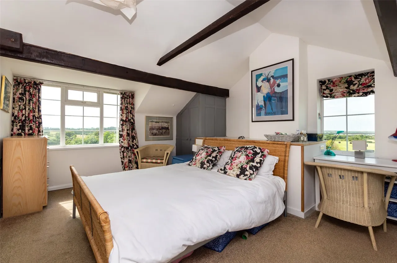 Llandrygan, LL71, photo 6