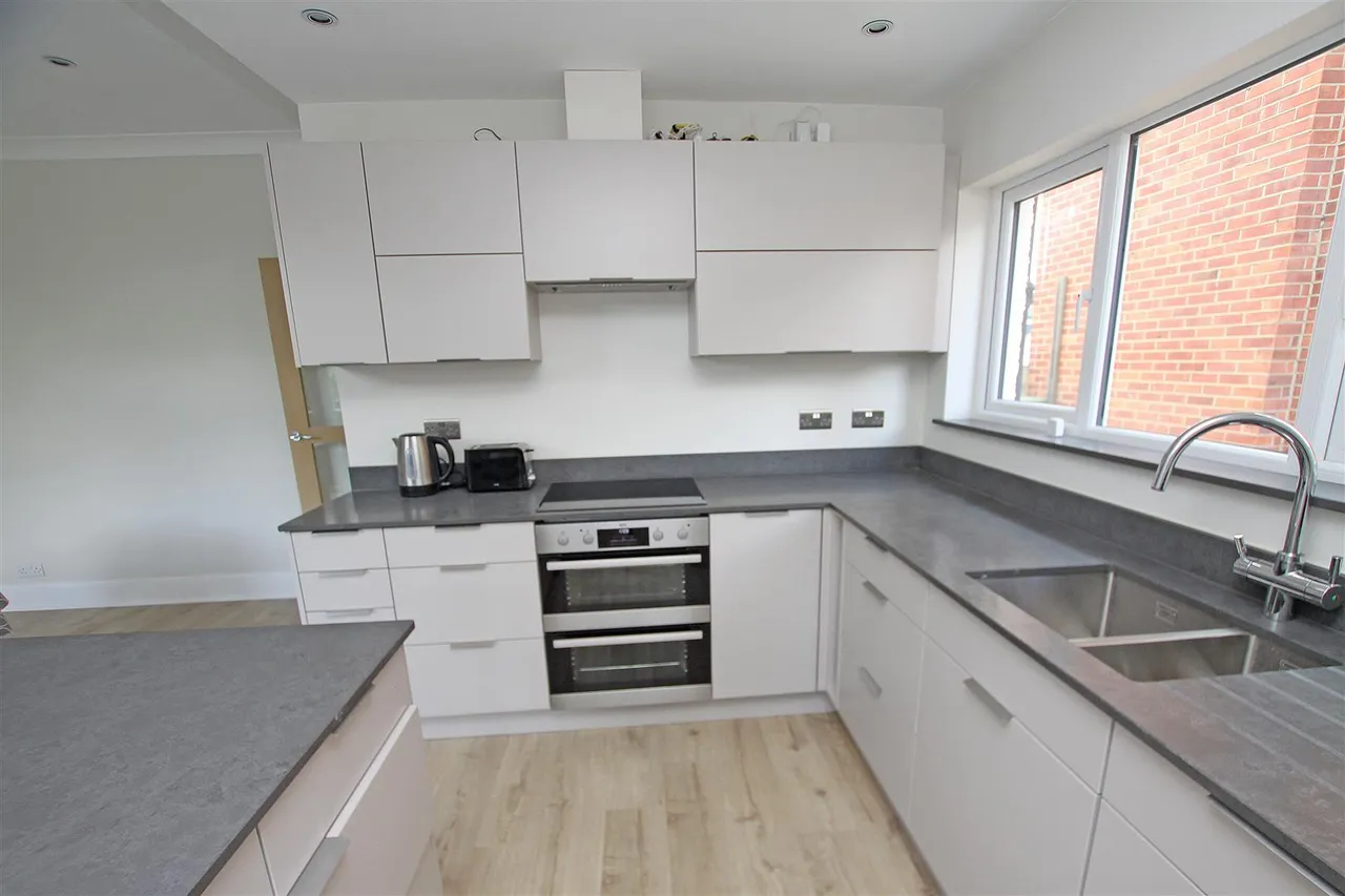Nursery Road, Bournemouth, photo 5