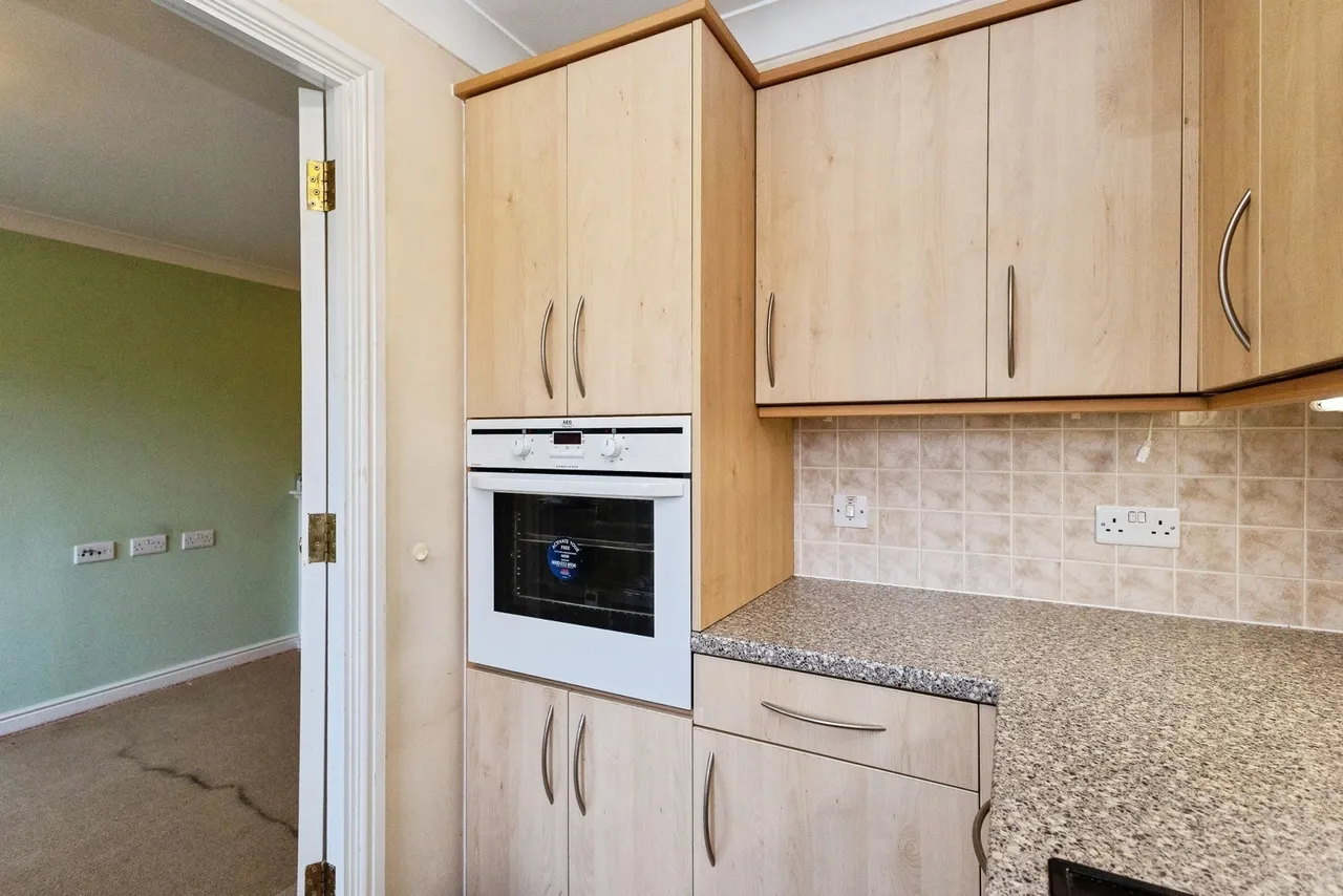 Burnage Lane, Manchester, Greater Manchester, M19, photo 5
