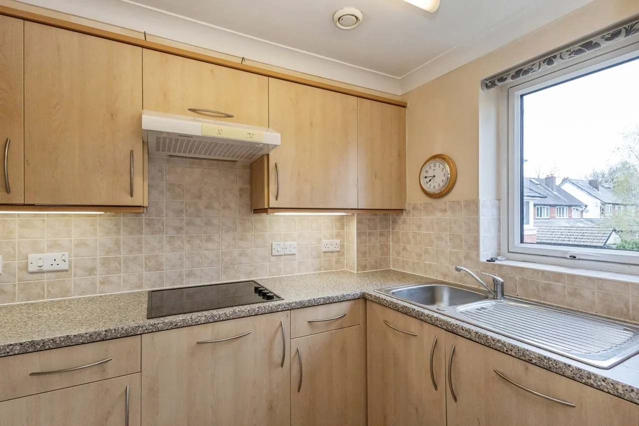 Burnage Lane, Manchester, Greater Manchester, M19, photo 8