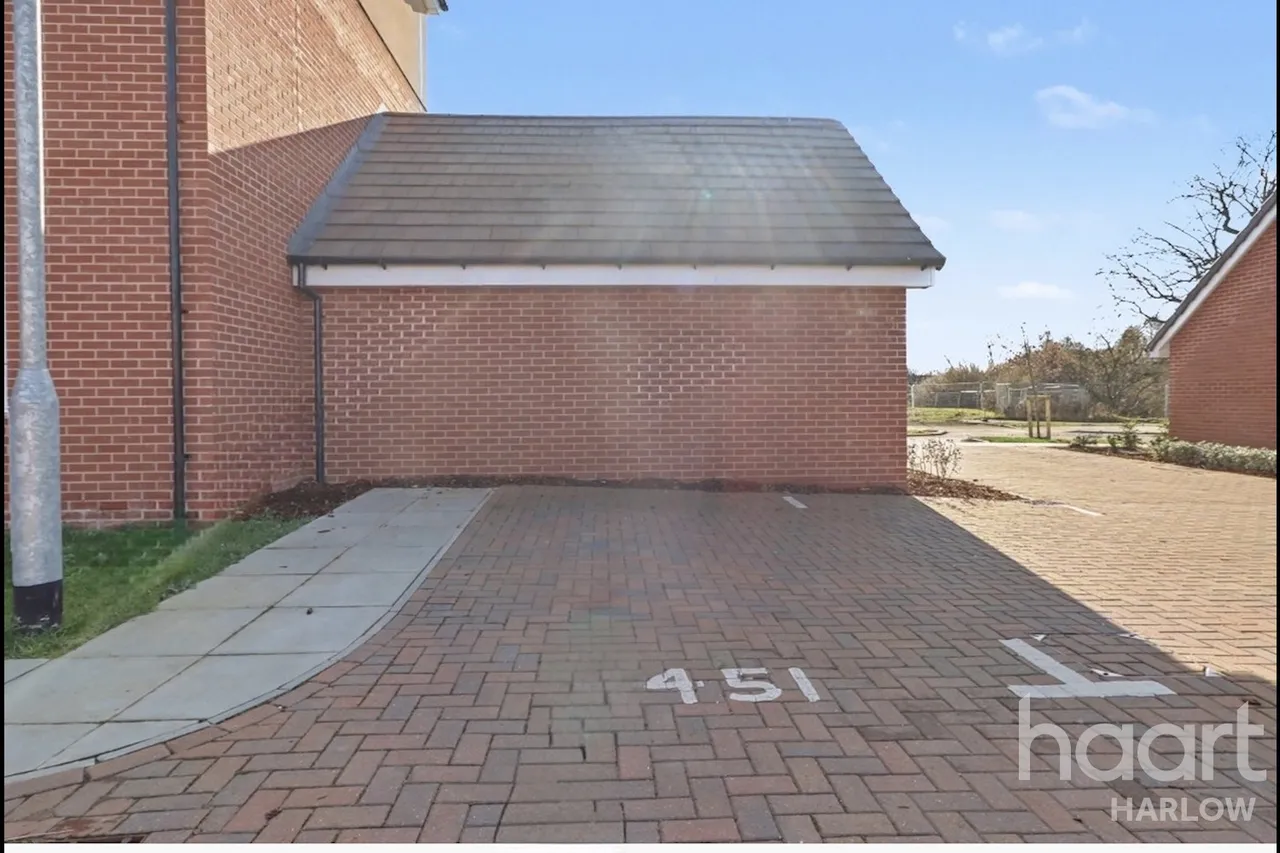Fieldfare Way, Harlow, CM17, photo 9