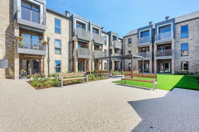 1 bed flat to rent — New Windsor Street, Uxbridge