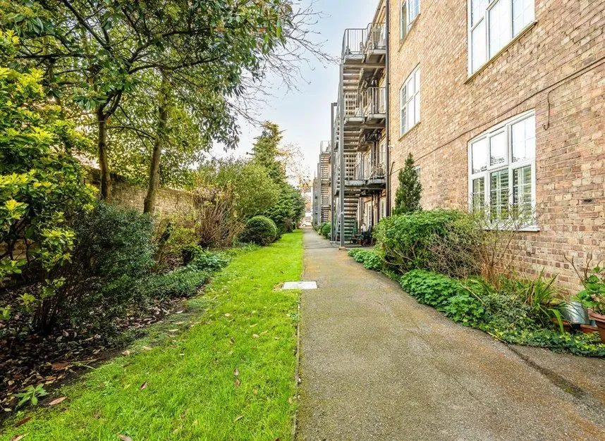 Kew Road, Kew, TW9, photo 6
