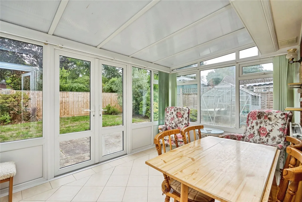 Hollowood Road, Alverstone Garden Village, PO36, photo 7