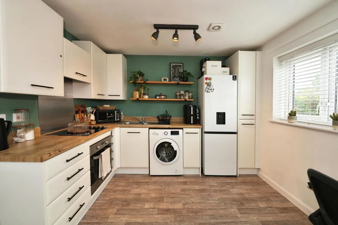Corn Rows, Thornbury, BS35, photo 12