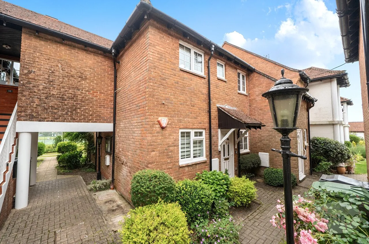 Sussex Road, Petersfield, GU31, photo 19