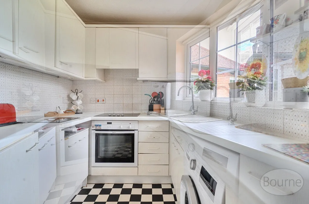 Sussex Road, Petersfield, GU31, photo 13