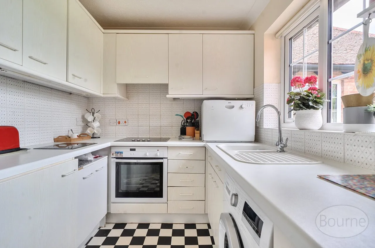 Sussex Road, Petersfield, GU31, photo 18