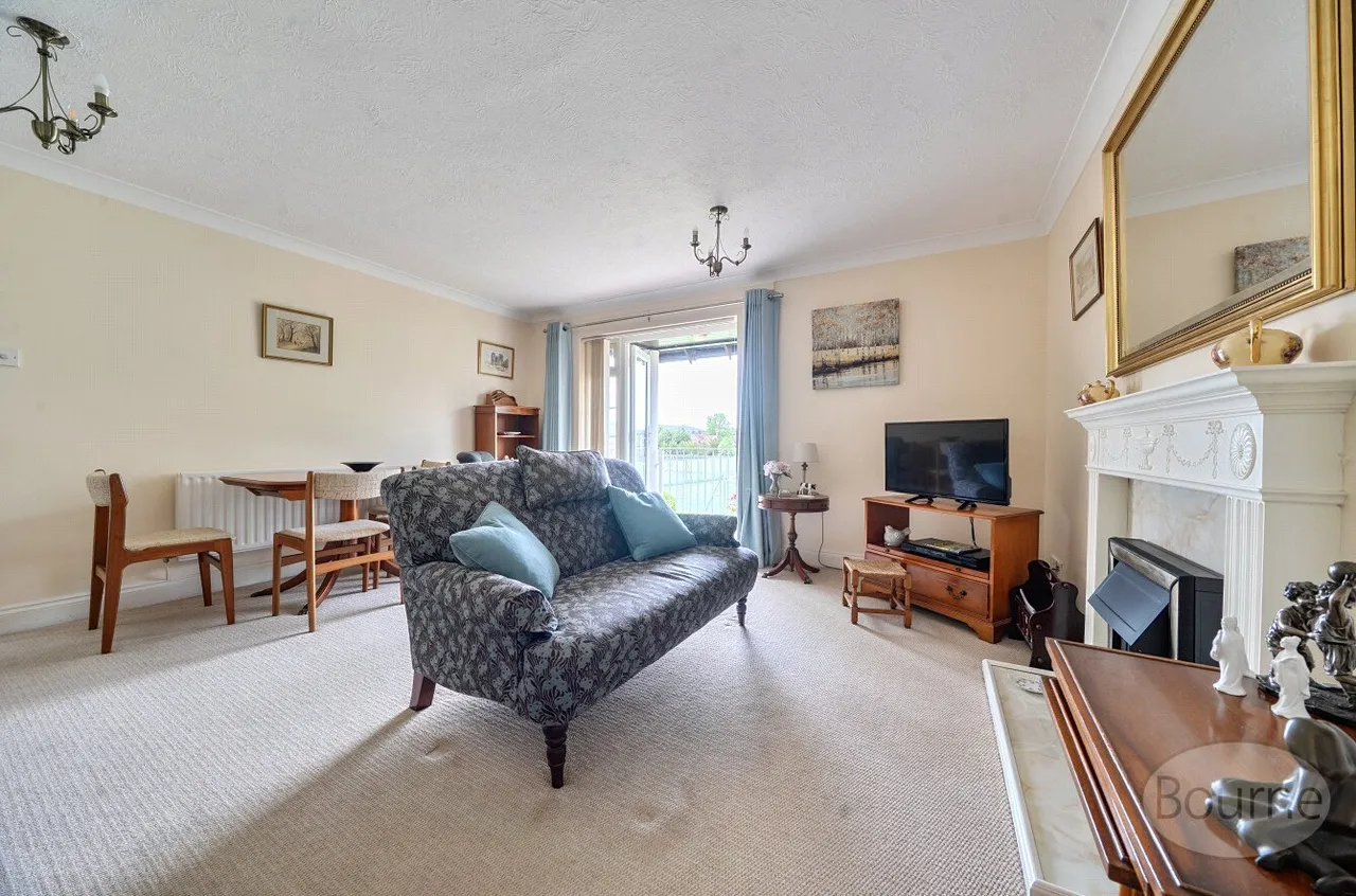 Sussex Road, Petersfield, GU31, photo 2