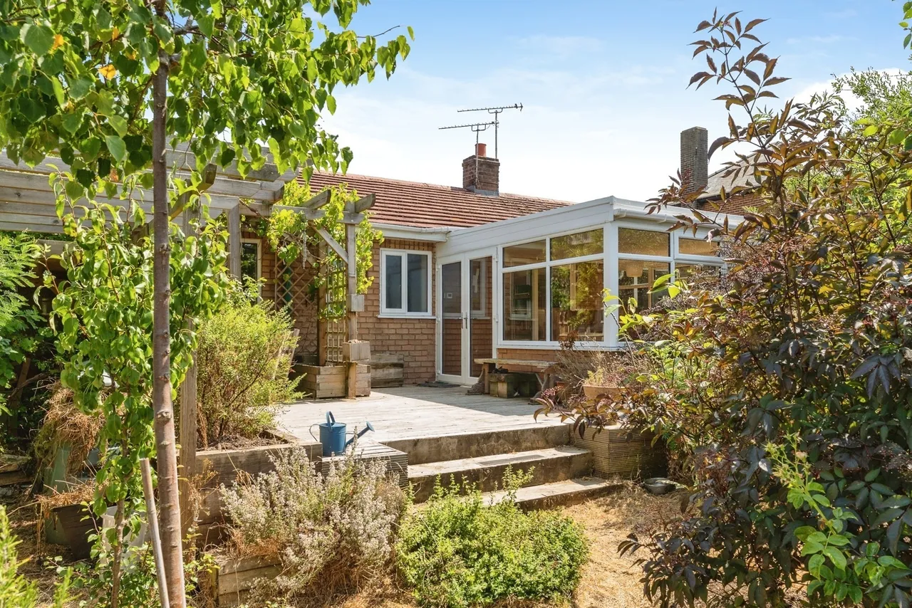 Bryn Mawr Road, Holywell, CH8, photo 14