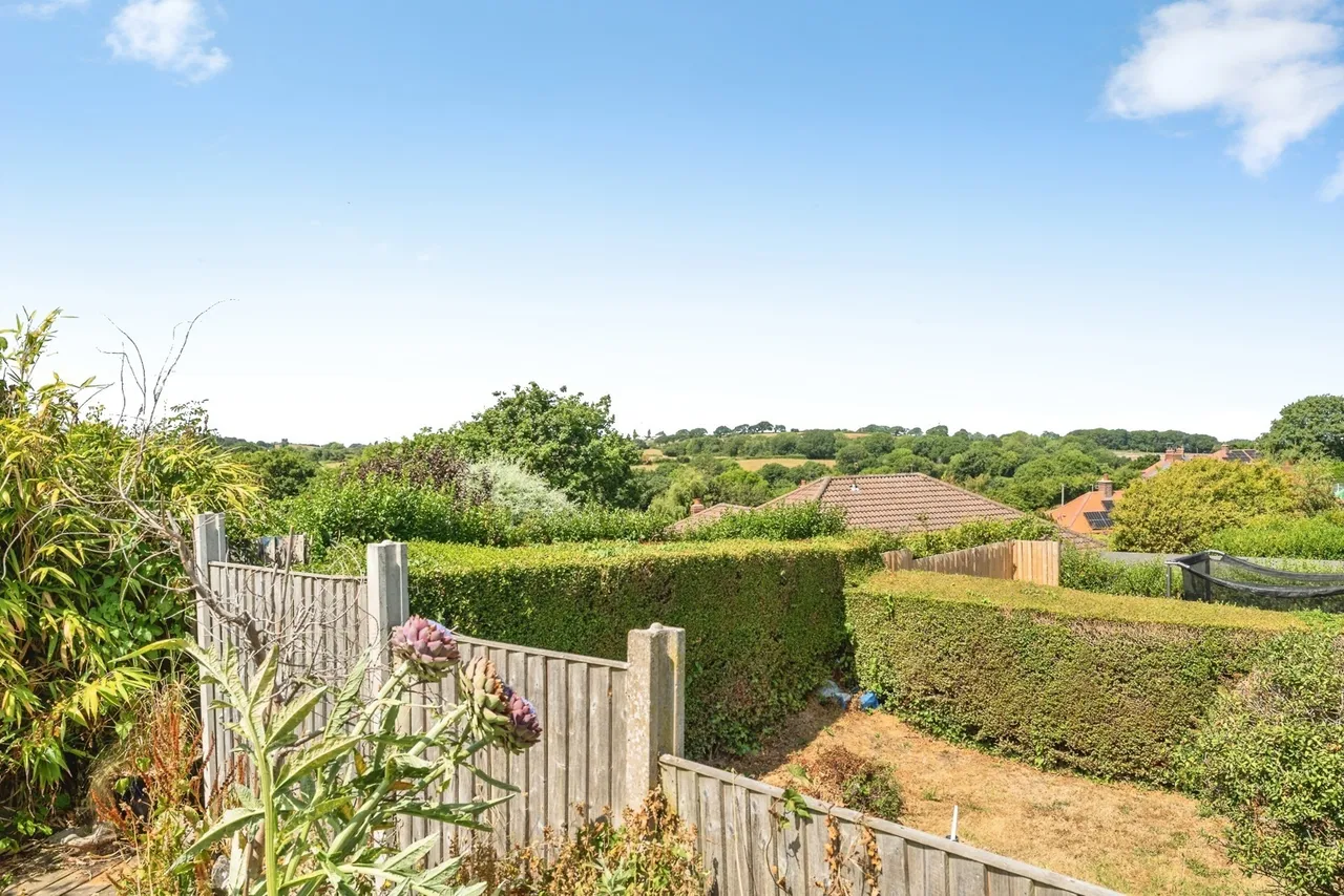 Bryn Mawr Road, Holywell, CH8, photo 15