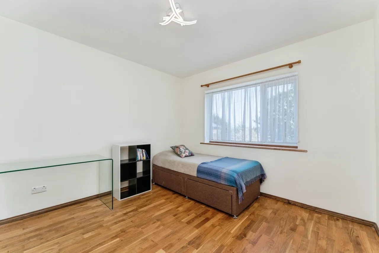 Bryn Mawr Road, Holywell, CH8, photo 13