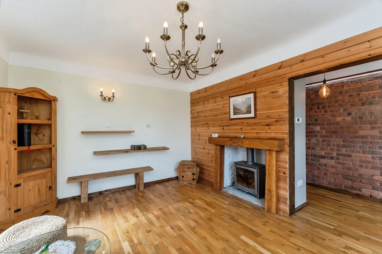 Bryn Mawr Road, Holywell, CH8, photo 21
