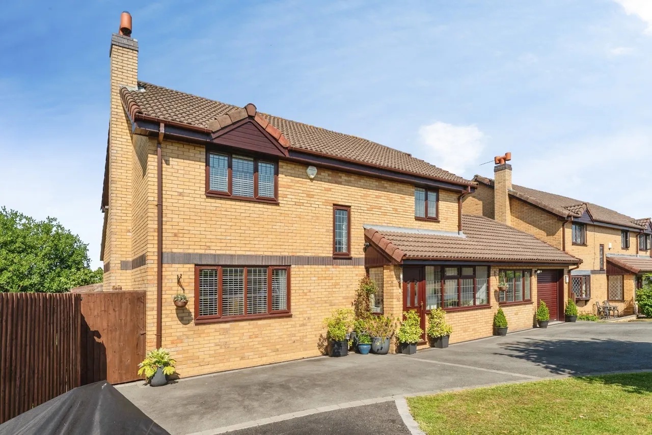 The Elms, Hawarden, CH5, photo 32