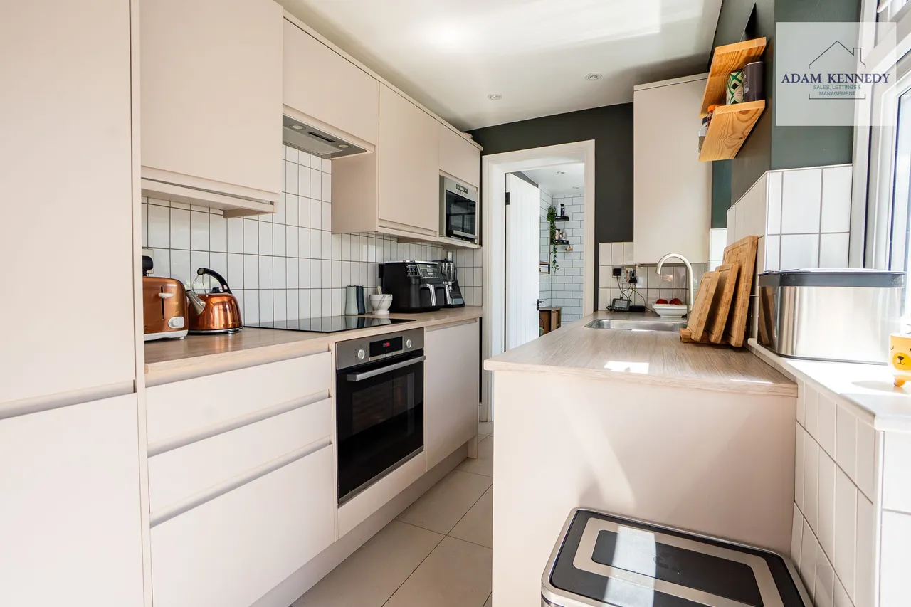 Batley Road, Enfield, EN2, photo 6