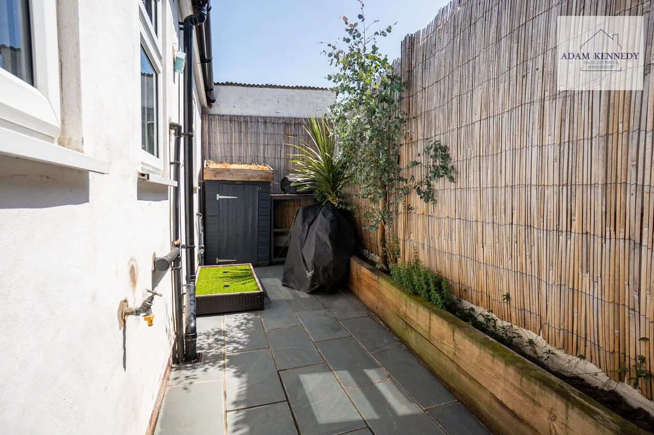 Batley Road, Enfield, EN2, photo 12