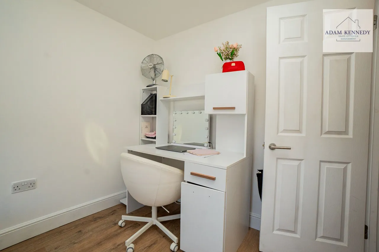 Batley Road, Enfield, EN2, photo 17