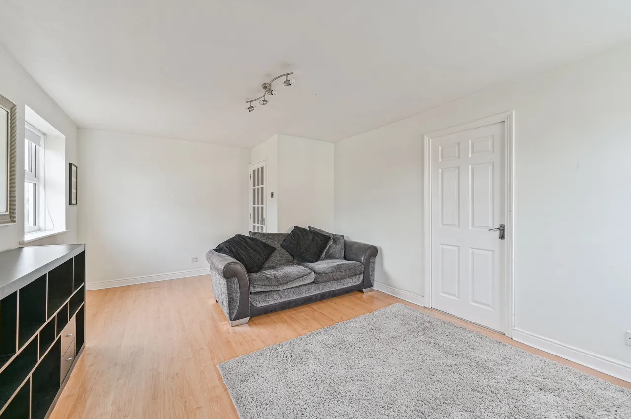 41 Corbidge Court, Glaisher Street, London, photo 3