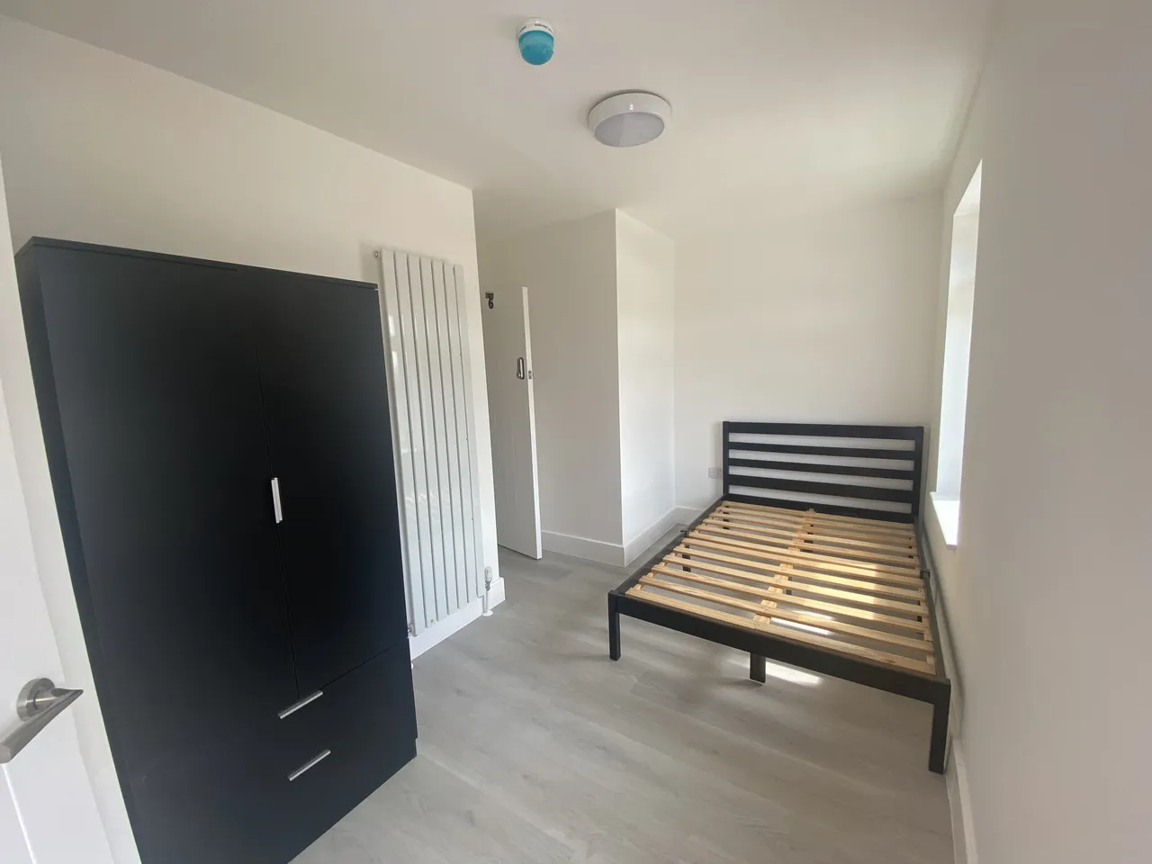 London Road, Tilbury, RM18, photo 8