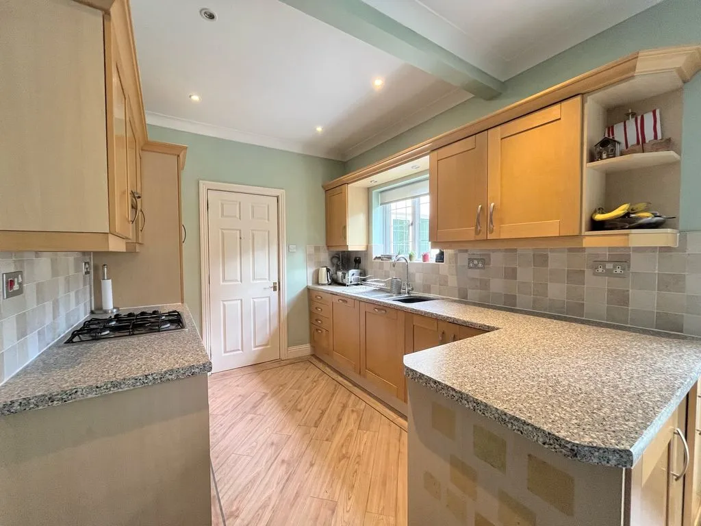 Manor Road, Streetly, B74, photo 2