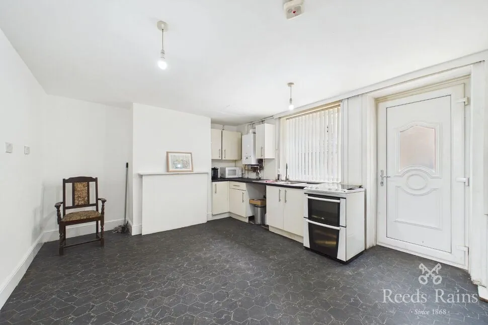 Meltham Road, Huddersfield, West Yorkshire, HD1, photo 3