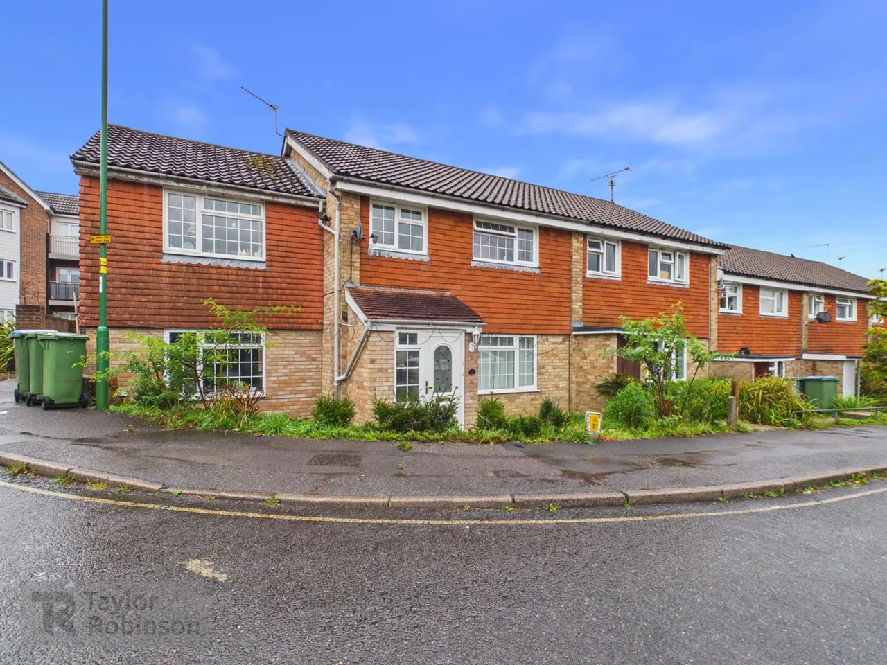 5 bed property to rent, Stanley Walk, Horsham, RH13